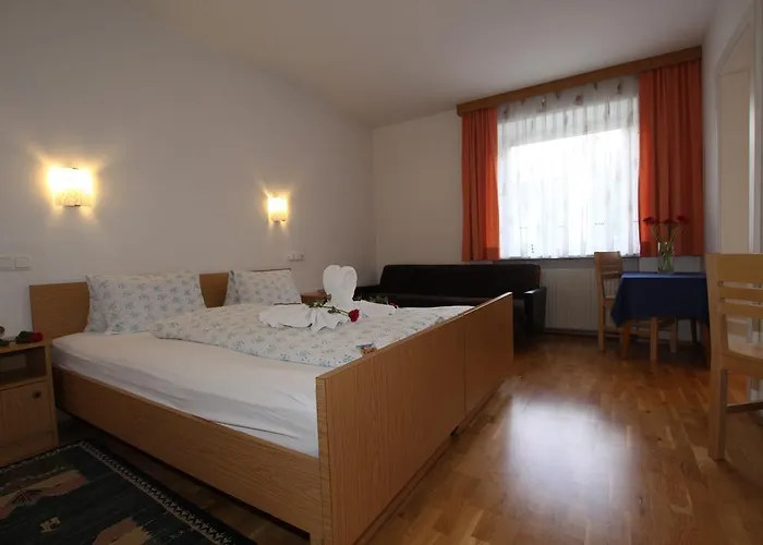 普拉特娜膳食公寓 因斯布鲁克